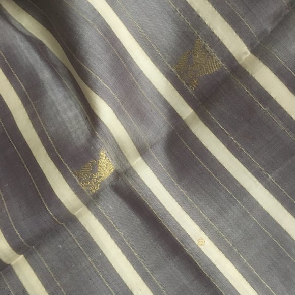 Kanjeevaram Silk Saree - Picture 3 of 10